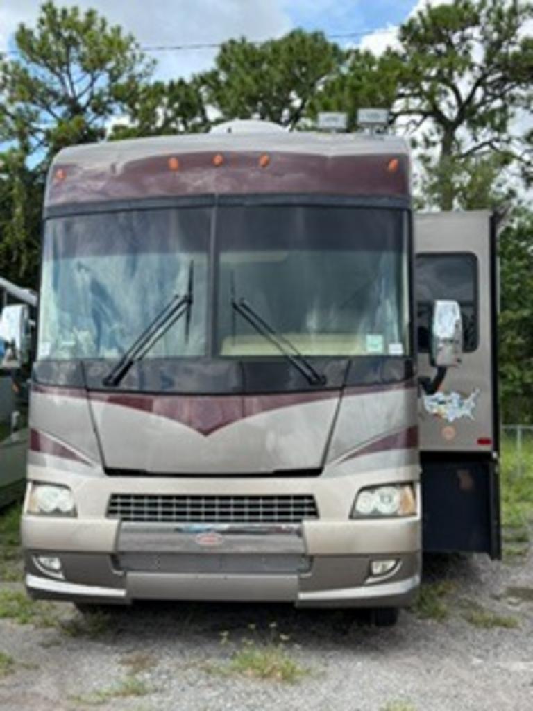2005 WINNEBAGO ADVENTURER 
